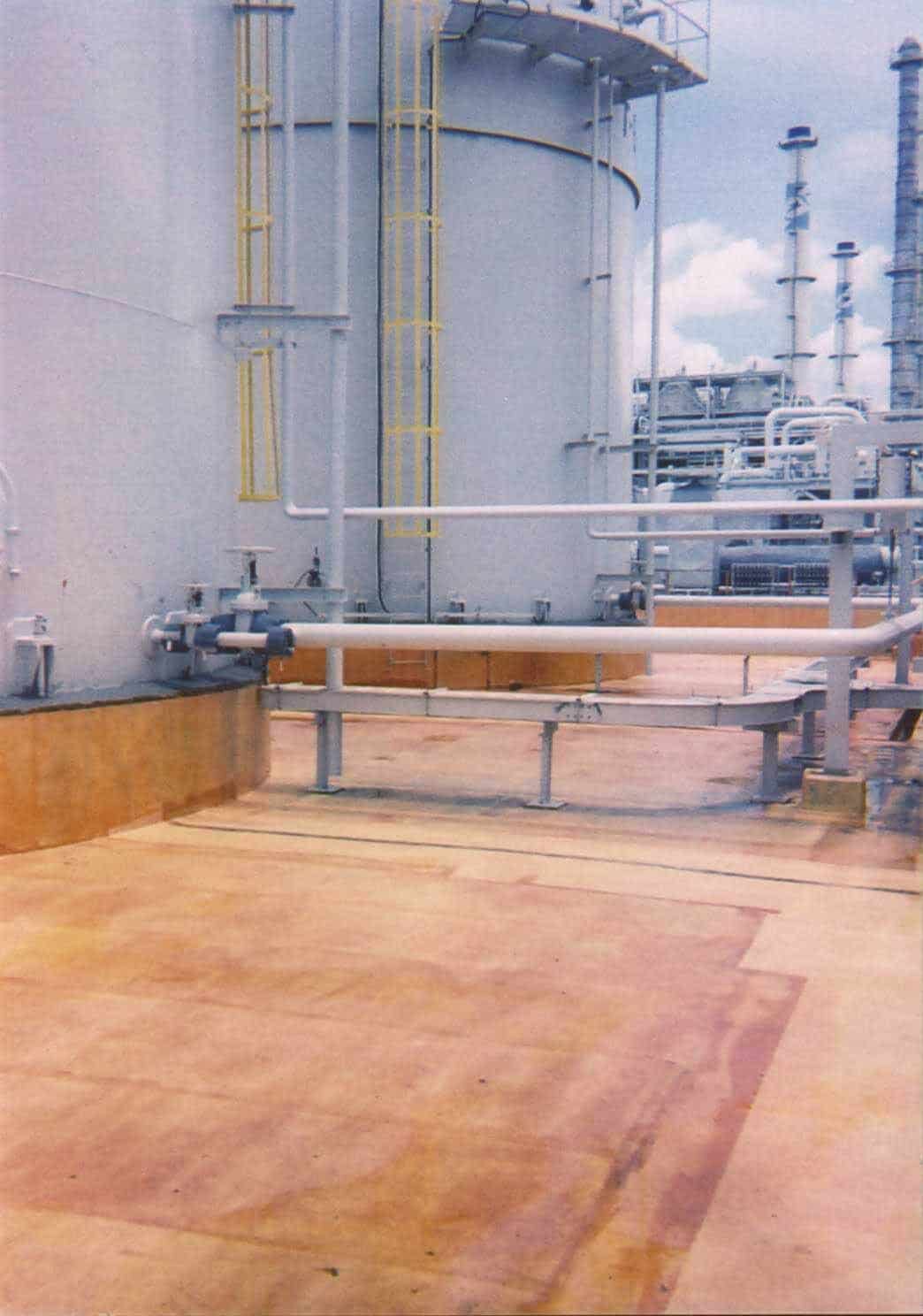 Suelo anticorrosivo para área de almacenamiento